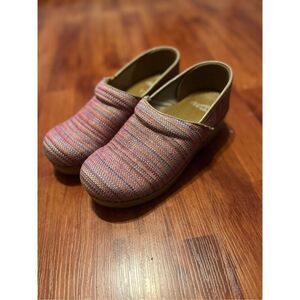 DANSKO Canvas Pro Red Textured clogs size 38/ us size 8.